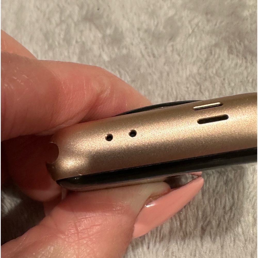 Apple Watch ⌚️ - Picture 3 of 10